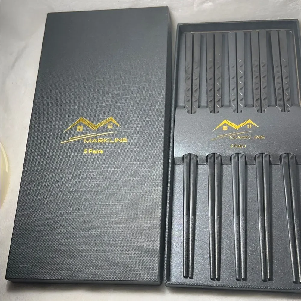 Black Chopsticks Set